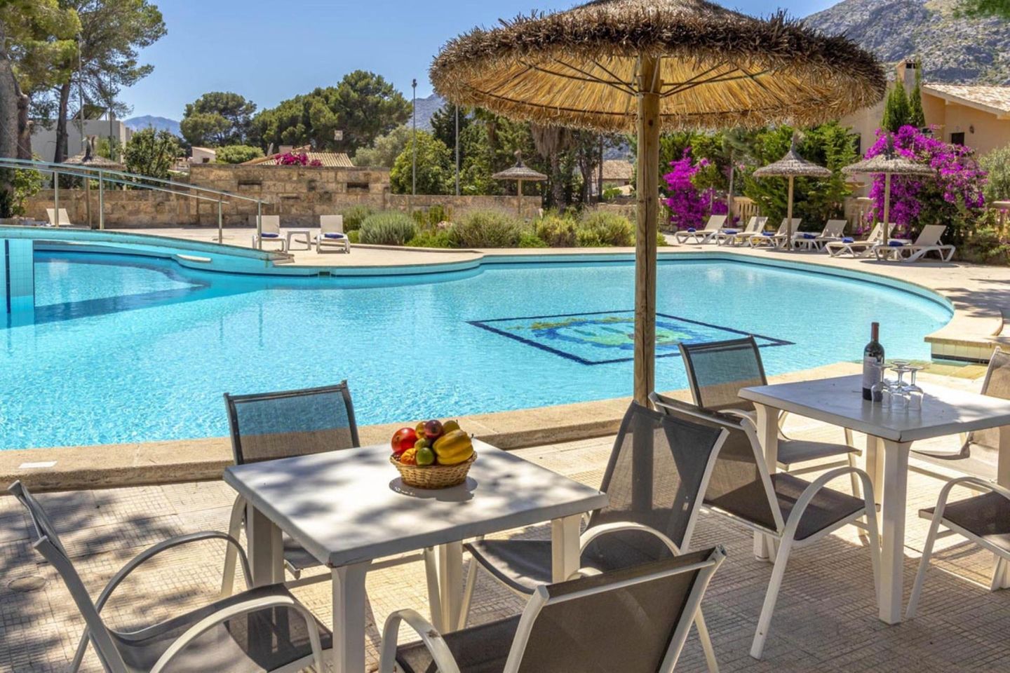 Villa Gran Voramar in Cala San Vicente (Mallorca North) for 12 persons